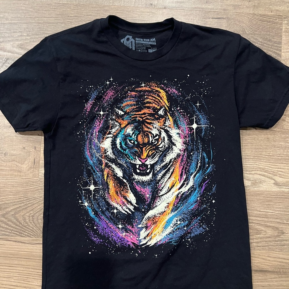 Into the AM galactic tiger tee size S - black